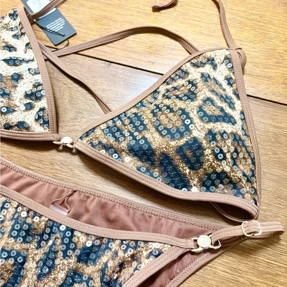 Leopard Print Bikini Set - Picture 4 of 4